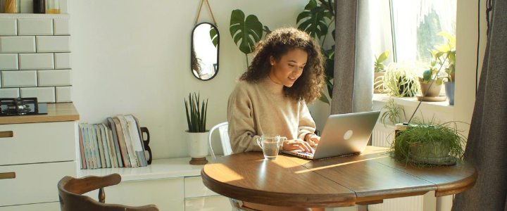 girl on computer