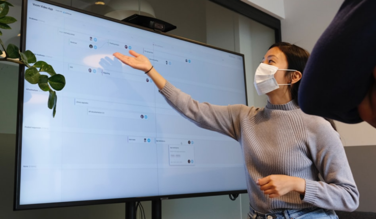 Simultaneous Learning