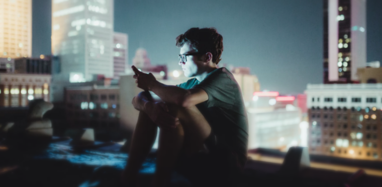 social-media-being-used-by-kid