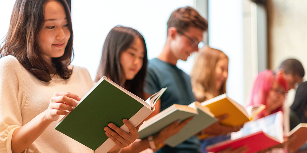 Students reading books